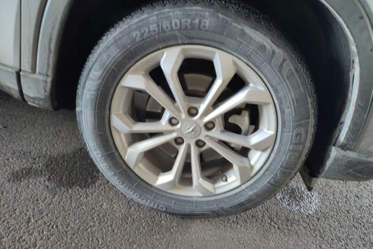 Used Haima 8S 2019 1.6 TGDI Manual Trend Edition Right Front Wheel Hub