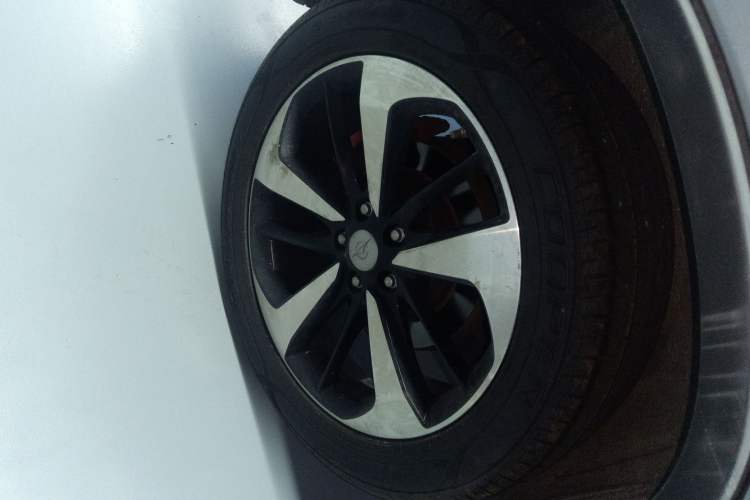 Used Haima 8S 2019 1.6 TGDI Automatic Luxury Edition Right Rear Wheel Hub