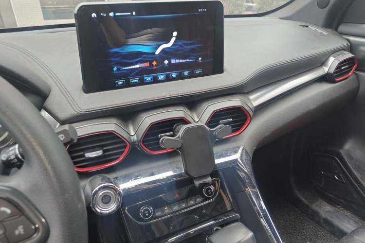 Used Haima 8S 2019 1.6 TGDI Automatic Trend Edition Audio And AC Panel
