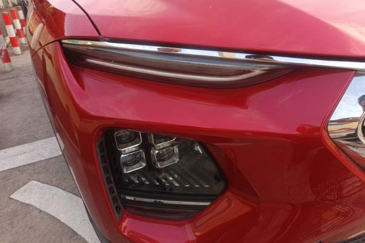 Used Haima 8S 2019 1.6 TGDI Automatic Luxury Edition Right Front Headlight