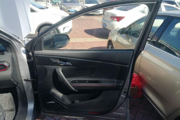 Used Haima 8S 2019 1.6 TGDI Automatic Trend Edition Interior 5
