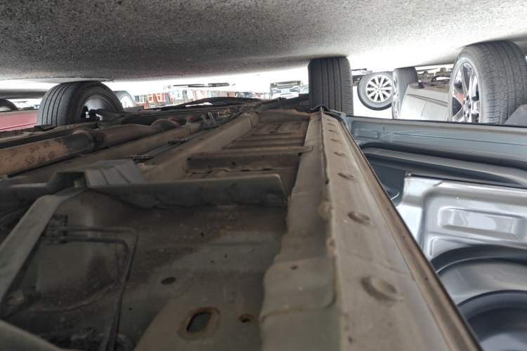 Used Haima 8S 2019 1.6 TGDI Automatic Smart Edition Left Side Sill