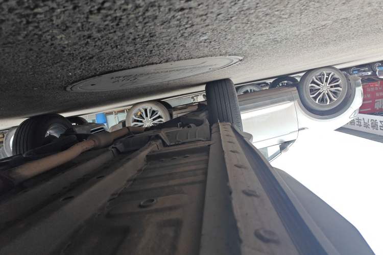 Used Haima 8S 2019 1.6 TGDI Automatic Smart Edition Right Side Sill