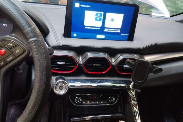 Used Haima 8S 2019 1.6 TGDI Automatic Luxury Edition Audio And AC Panel