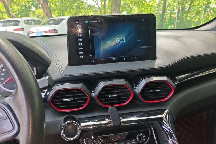 Used Haima 8S 2019 1.6 TGDI Manual Sport Edition Audio And AC Panel