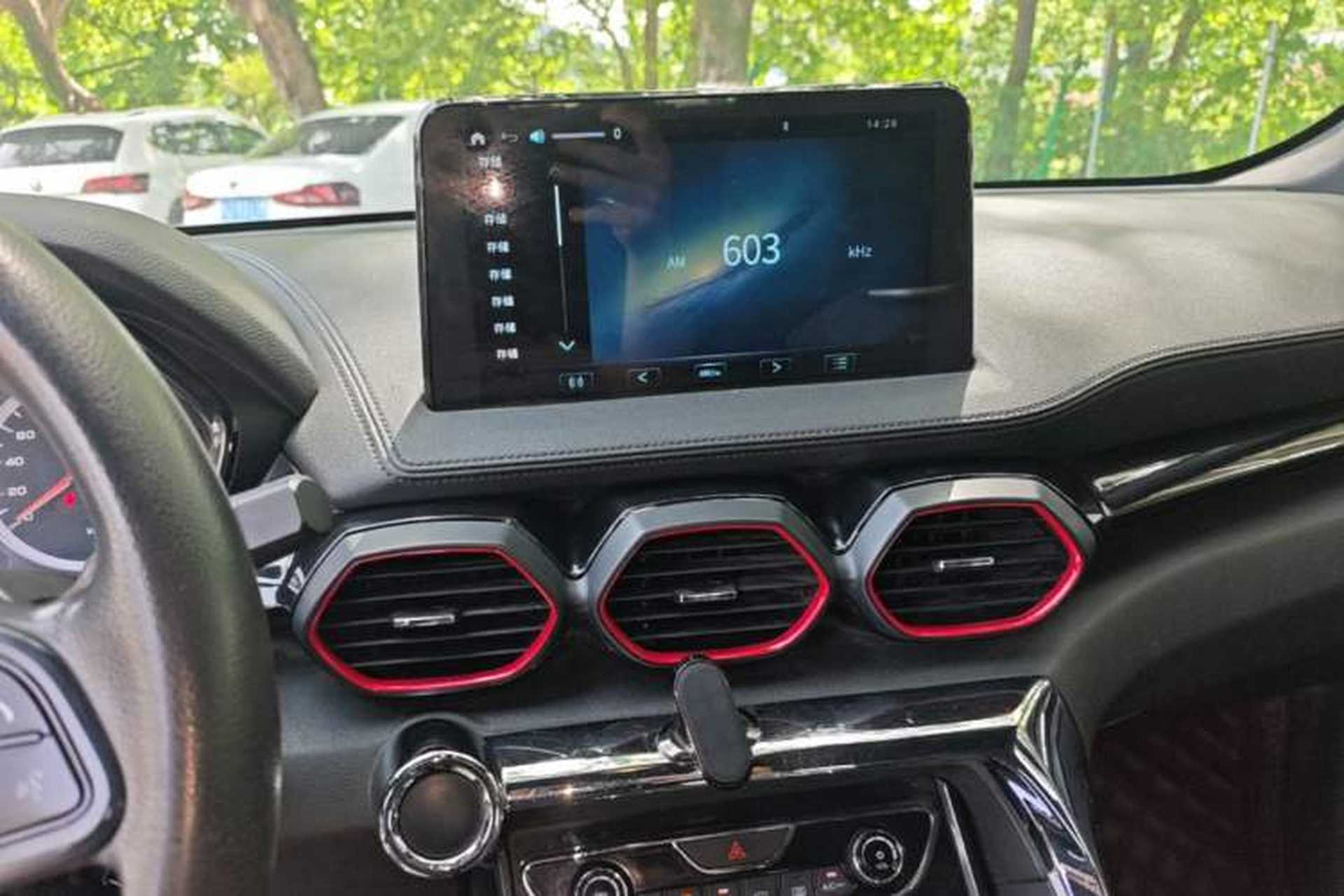 Used Haima 8S 2019 1.6 TGDI Manual Sport Edition Audio And AC Panel