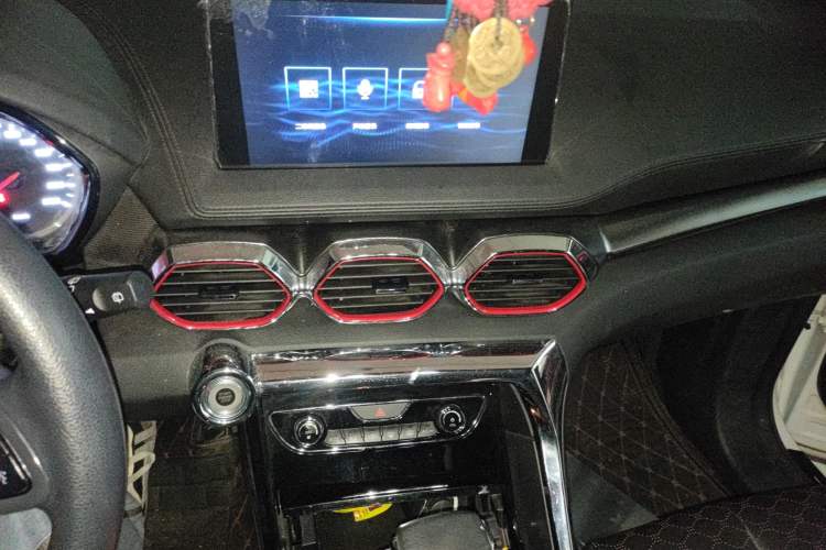 Used Haima 8S 2019 1.6 TGDI Automatic Smart Edition Audio And AC Panel