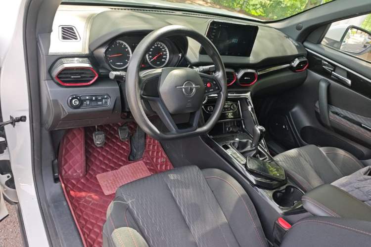 Used Haima 8S 2019 1.6 TGDI Manual Sport Edition Center Console