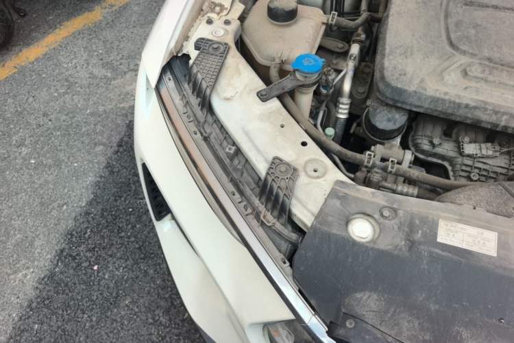 Used Haima 8S 2019 1.6 TGDI Automatic Trend Edition Engine Bay Right