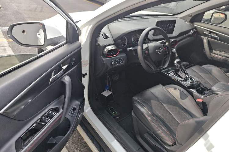 Used Haima 8S 2019 1.6 TGDI Automatic Smart Edition Interior 3