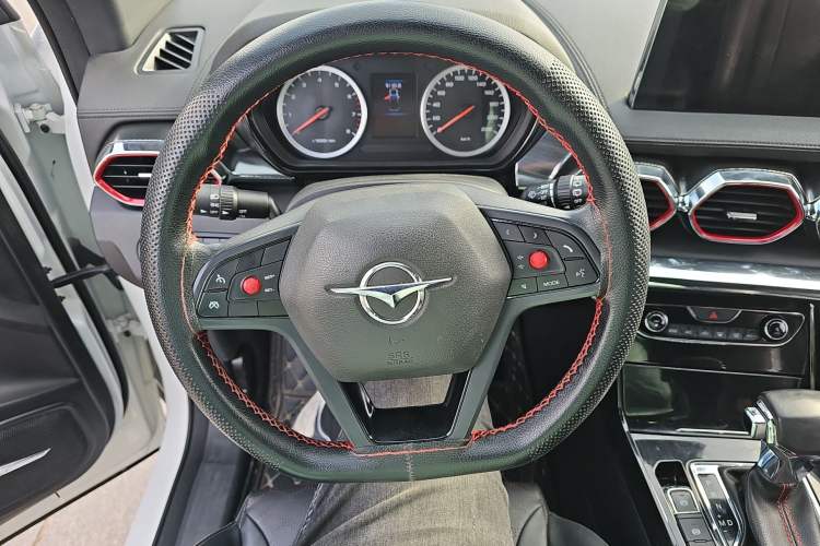 Used Haima 8S 2019 1.6 TGDI Automatic Smart Edition Interior 3