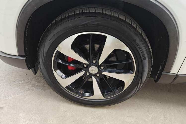 Used Haima 8S 2019 1.6 TGDI Automatic Luxury Edition Left Front Wheel Hub