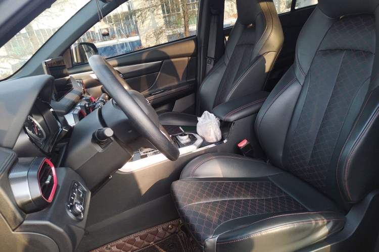 Used Haima 8S 2020 1.6 TGDI DCT Prestige Model Left Front Seat