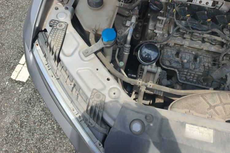 Used Haima 8S 2020 1.6 TGDI Automatic Elite Model Engine Bay Right