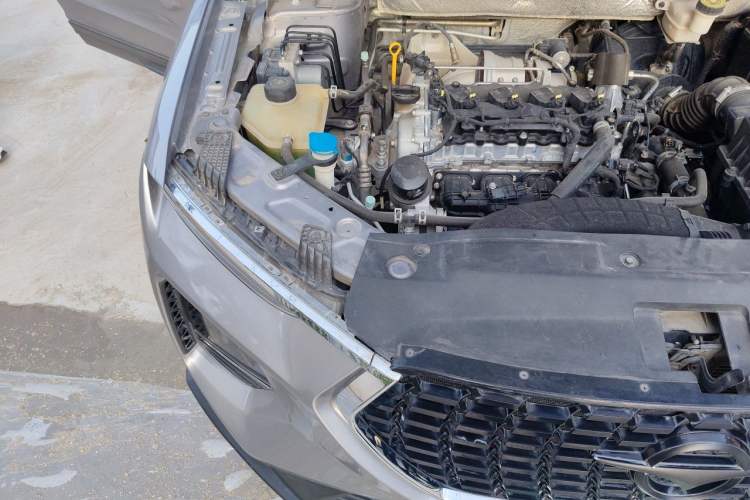 Used Haima 8S 2020 1.6 TGDI Automatic Elite Model Engine Bay Right