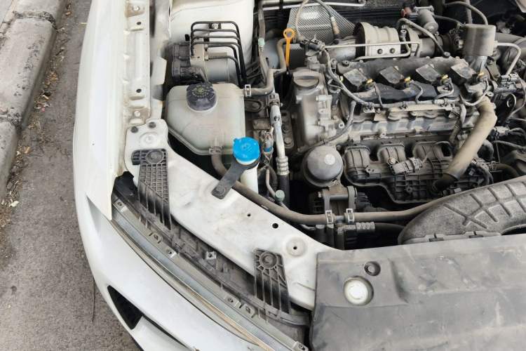 Used Haima 8S 2020 1.6 TGDI Automatic Elite Model Engine Bay Right