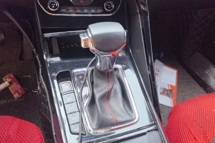 Used Haima 8S 2020 1.6 TGDI Automatic Elite Model Gear Lever