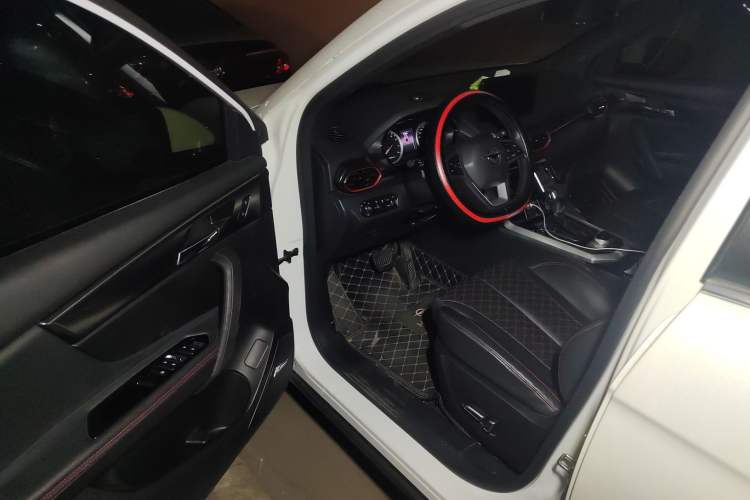 Used Haima 8S 2020 1.6 TGDI DCT Prestige Model Interior 3