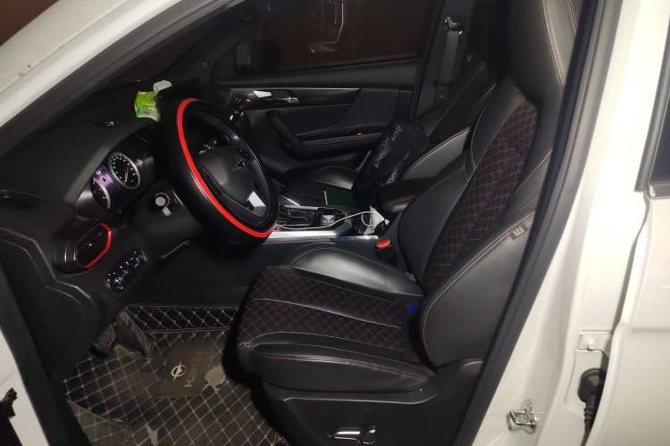 Used Haima 8S 2020 1.6 TGDI DCT Prestige Model Left Front Seat