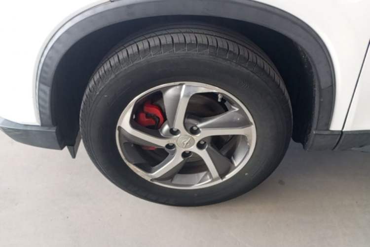 Used Haima 8S 2020 1.6 TGDI Automatic Elite Model Left Front Wheel Hub
