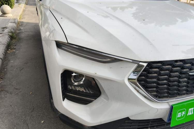 Used Haima 8S 2020 1.6 TGDI Automatic Elite Model Right Front Headlight