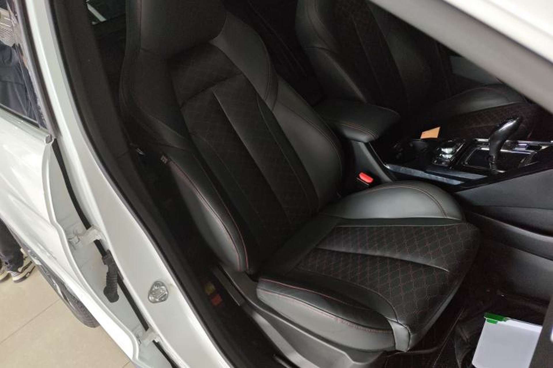 Used Haima 8S 2020 1.6 TGDI Automatic Flagship Model Right Front Seat