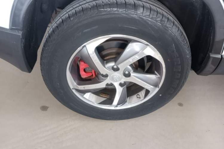 Used Haima 8S 2020 1.6 TGDI Automatic Elite Model Right Rear Wheel Hub