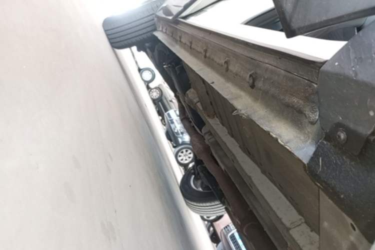 Used Haima 8S 2020 1.6 TGDI Automatic Elite Model Right Side Sill