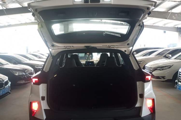 Used Haima 8S 2020 1.6 TGDI Automatic Elite Model Trunk