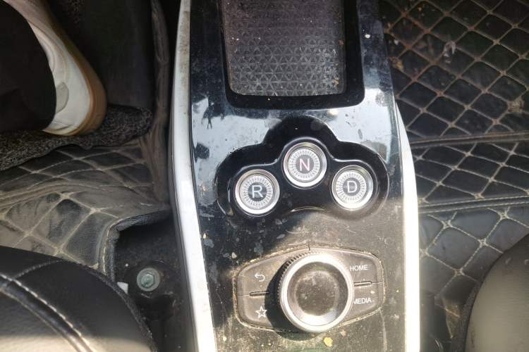 Used Haima Aishang EV 2019 Aishang 360 Smart Edition 34.05 kWh Gear Lever