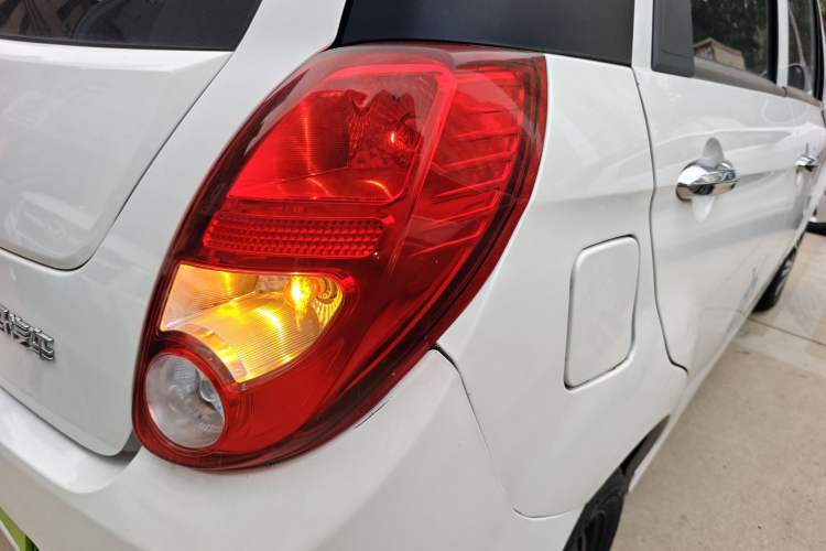 Used Haima Aishang EV 2021 Xiaoyan Comfort Edition Right Rear Taillight