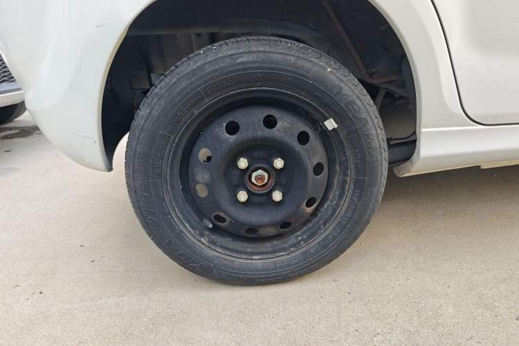 Used Haima Aishang EV 2021 Xiaoyan Comfort Edition Right Rear Wheel Hub