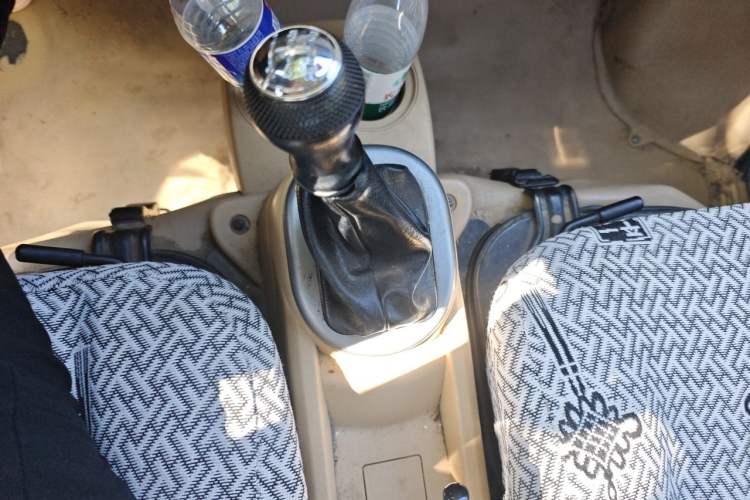 Used Haima Fosida Rongda 2012 1.2L Ronda Luxury Edition HMA GM12-NR Gear Lever