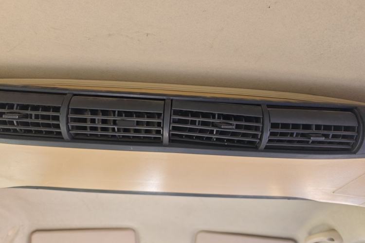 Used Haima Fosida Rongda 2012 1.2L Ronda Luxury Edition HMA GM12-NR Headliner