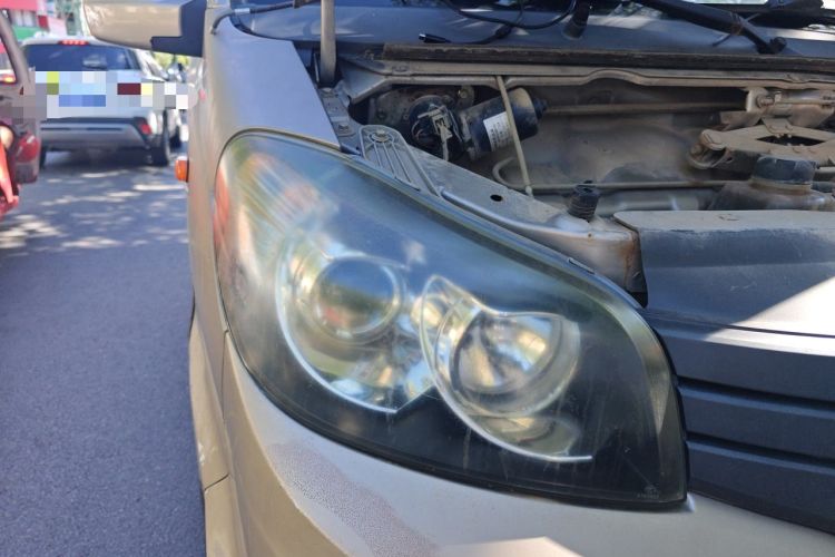 Used Haima Fosida Rongda 2012 1.2L Ronda Luxury Edition HMA GM12-NR Right Front Headlight
