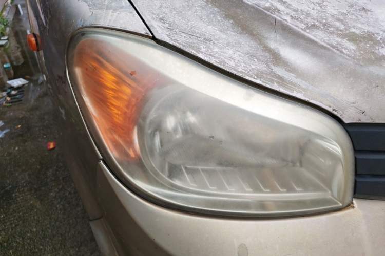 Used Haima Fosida Rongda 2012 1.2L Ronda Comfort Edition HMA GM12-NR Right Front Headlight