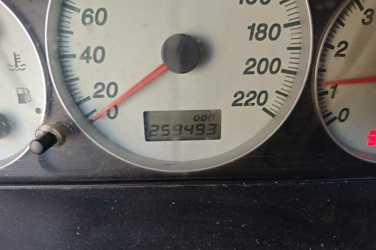 Used Haima Fumei 2006 1.6L Manual Comfort GLX Odometer Close Up