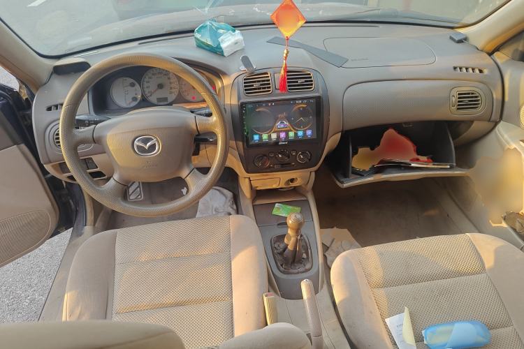 Used Haima Fumei 2006 1.6L Automatic Comfort DX Center Console