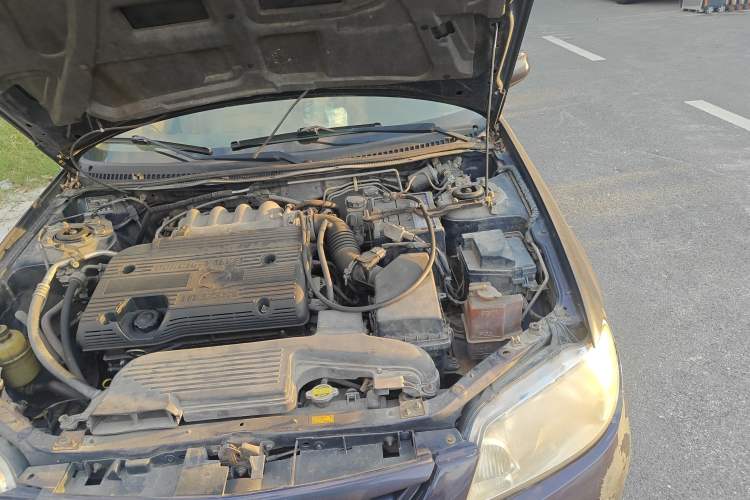 Used Haima Fumei 2006 1.6L Automatic Comfort DX Engine Bay Left