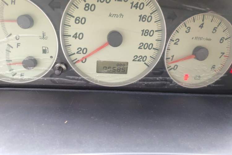 Used Haima Fumei 2006 1.6L Automatic Comfort DX Odometer Close Up