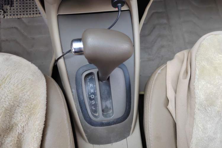 Used Haima Fumei 2010 1.6L Automatic Comfort Edition Gear Lever
