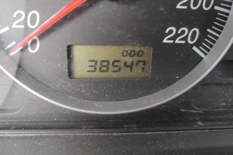 Used Haima Fumei 2010 1.6L Automatic Comfort Edition Odometer Close Up