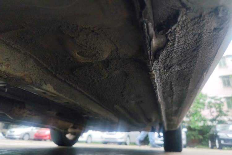 Used Haima Fumei 2011 1.6L Automatic Luxury Edition Chassis Front Left