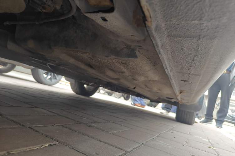 Used Haima Fumei 2011 1.6L Manual Comfort Edition Chassis Rear Right