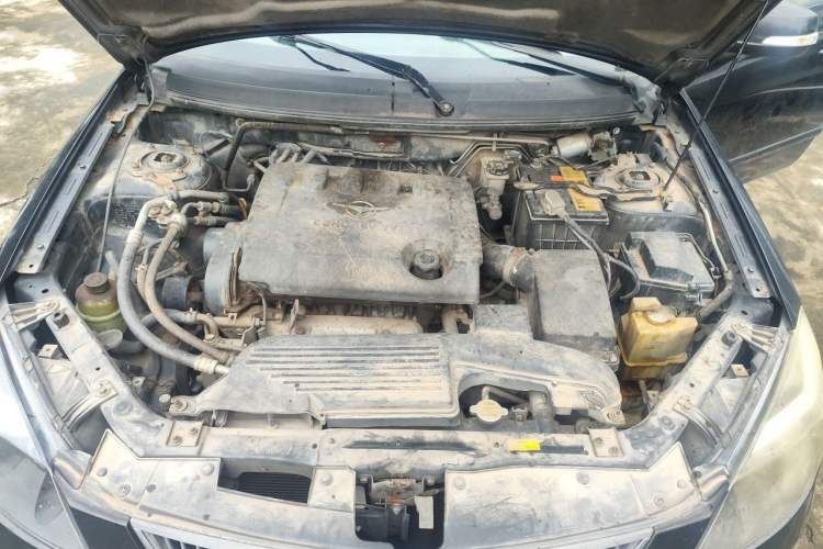 Used Haima Fumei 2011 1.6L Automatic Luxury Edition Engine Bay