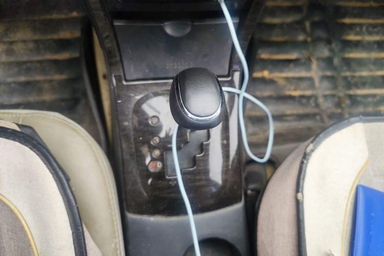 Used Haima Fumei 2011 1.6L Automatic Luxury Edition Gear Lever