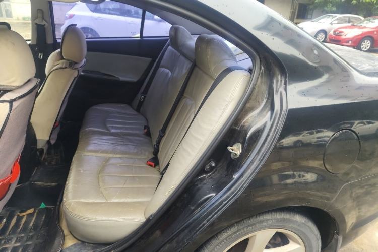 Used Haima Fumei 2011 1.6L Automatic Luxury Edition Left Rear Seat
