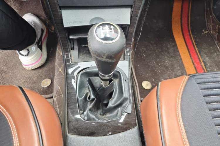 Used Haima Fumei 2011 1.6L Manual Luxury Edition Gear Lever