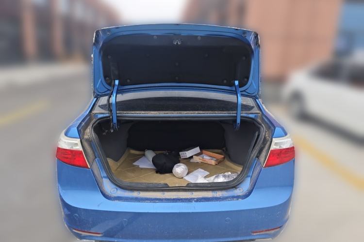 Used Haima Fumei 2011 1.6L Manual Luxury Edition Trunk