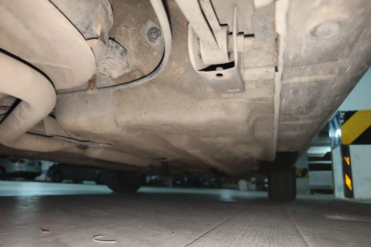 Used Haima Fumei 2011 1.6L Manual Comfort Edition Chassis Rear Right